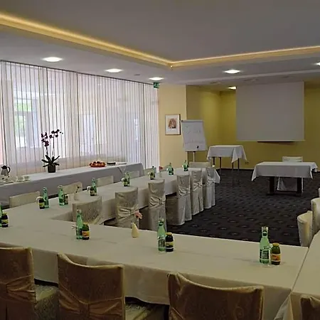 Stadthotel Guertler מלון 3*