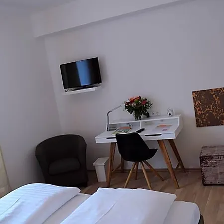 Stadthotel Guertler מלון