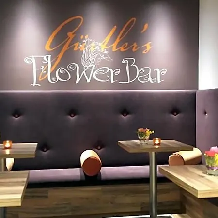 Stadthotel Guertler מלון