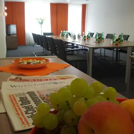 Stadthotel Guertler אמשטטן